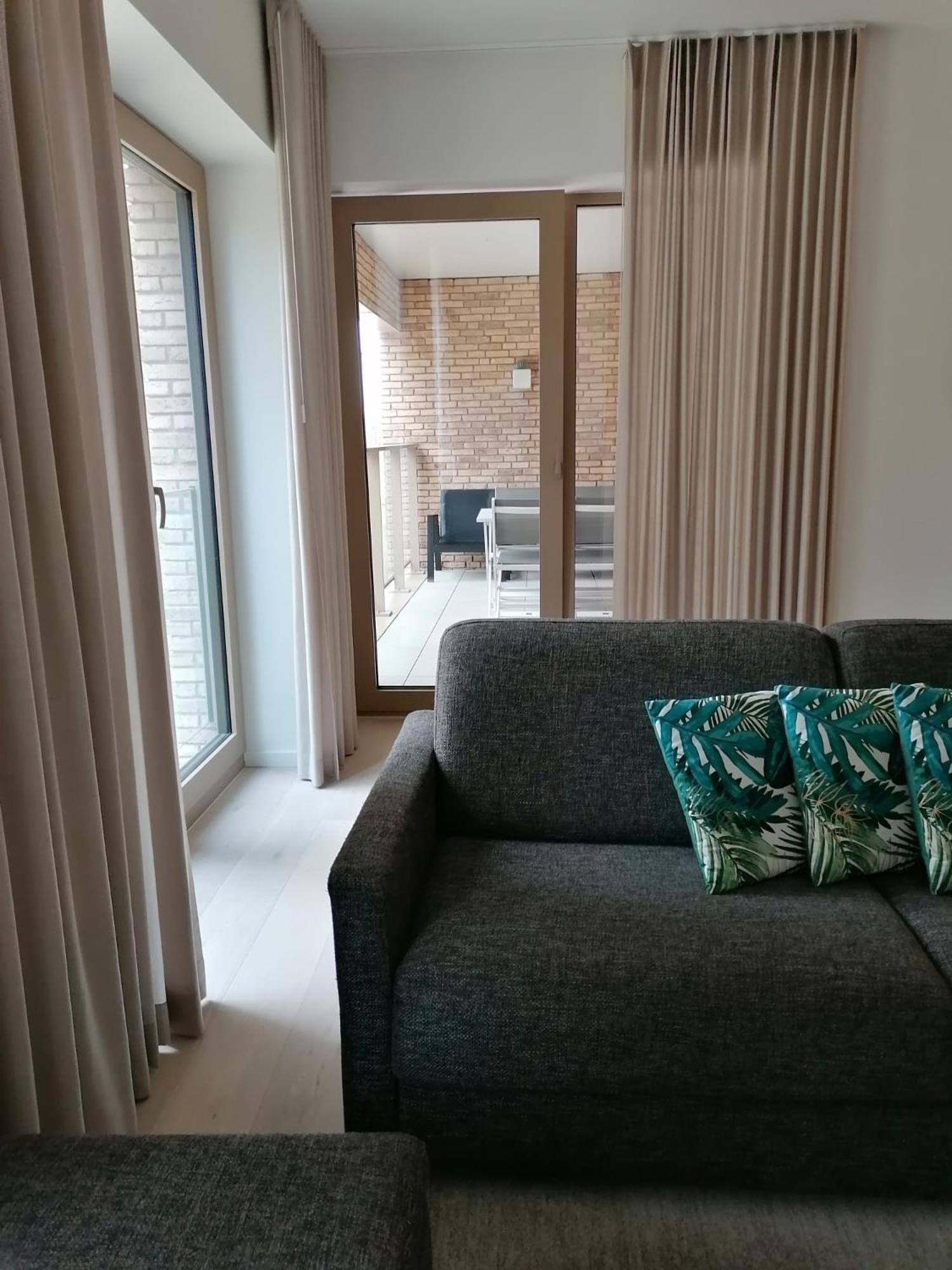 Bartine - Modern And Spacious Flat Near The Sea, Free Parking Space Oostende Ngoại thất bức ảnh